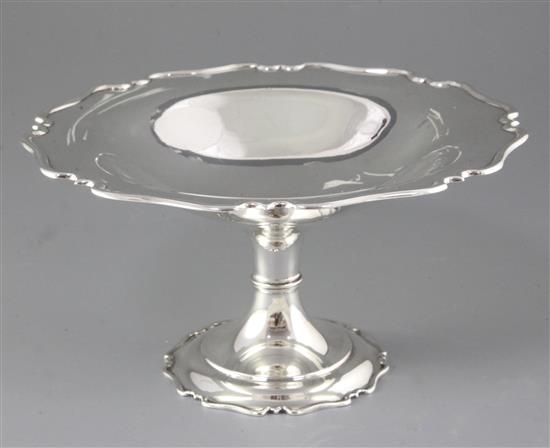 A silver cake tazza,